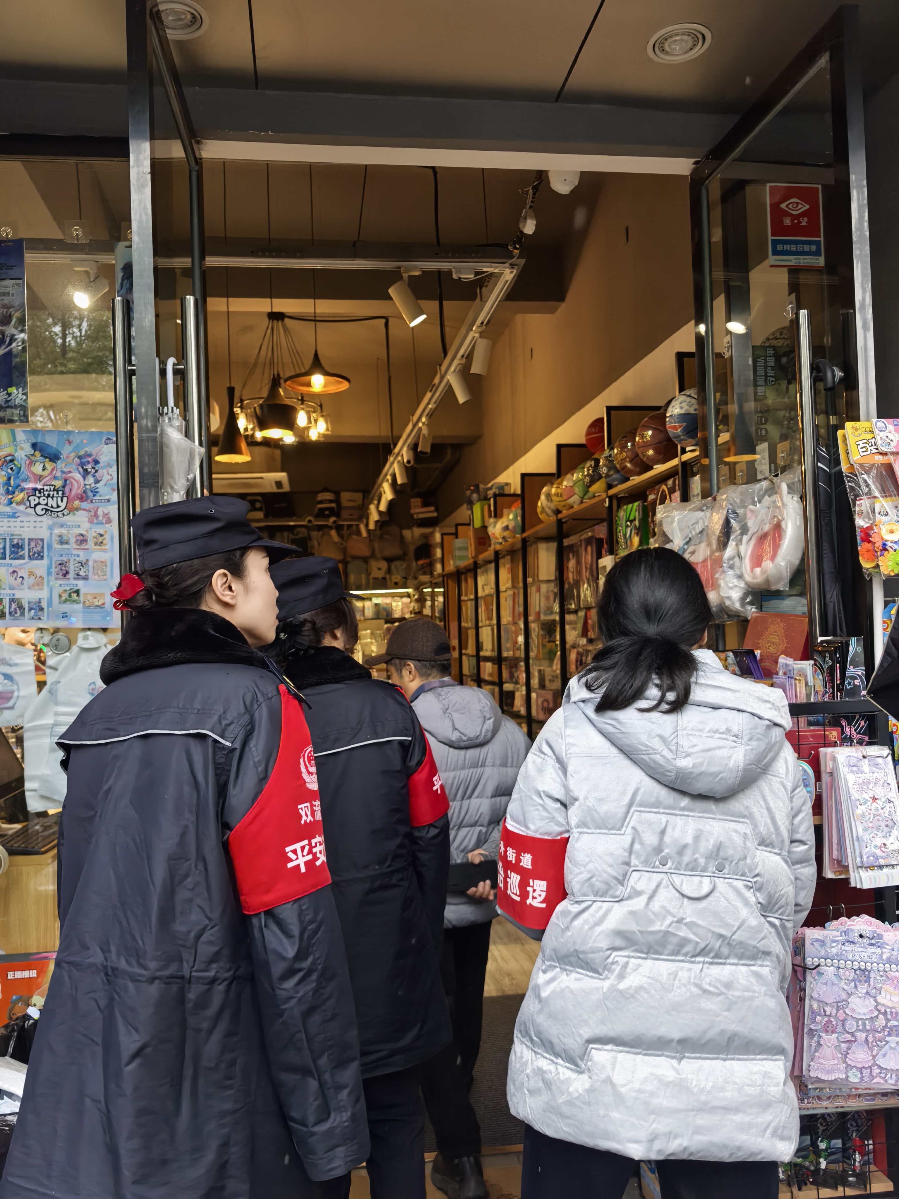 9b84cc4c8513918fa606fa70eb184bd.jpg 9b84cc4c8513918fa606fa70eb184bd.jpg