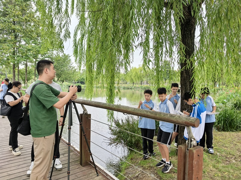 图片3.jpg 图片3.jpg