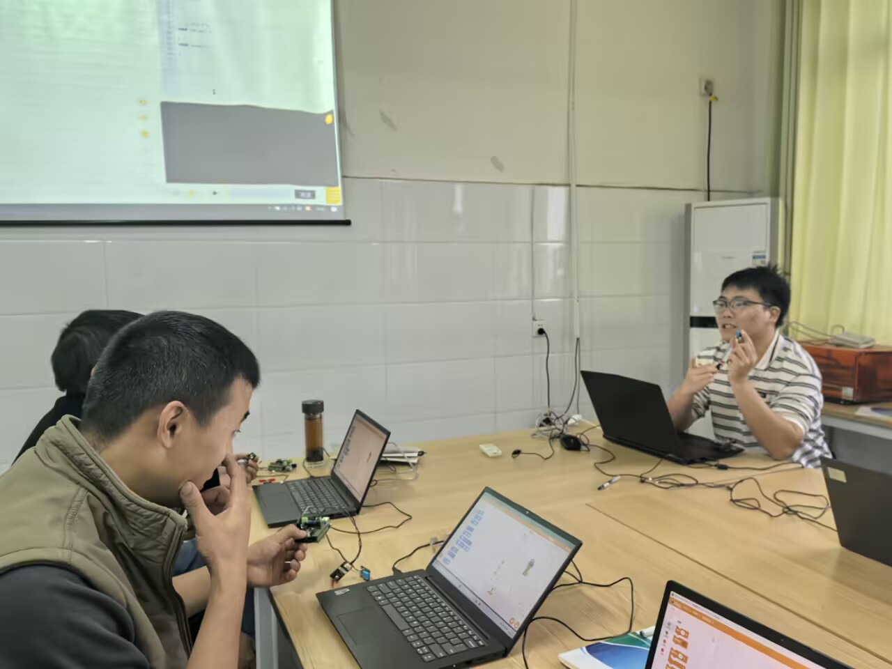 647540fe50881a5a8dd23f6bbf2f9356_720.jpg 647540fe50881a5a8dd23f6bbf2f9356_720.jpg