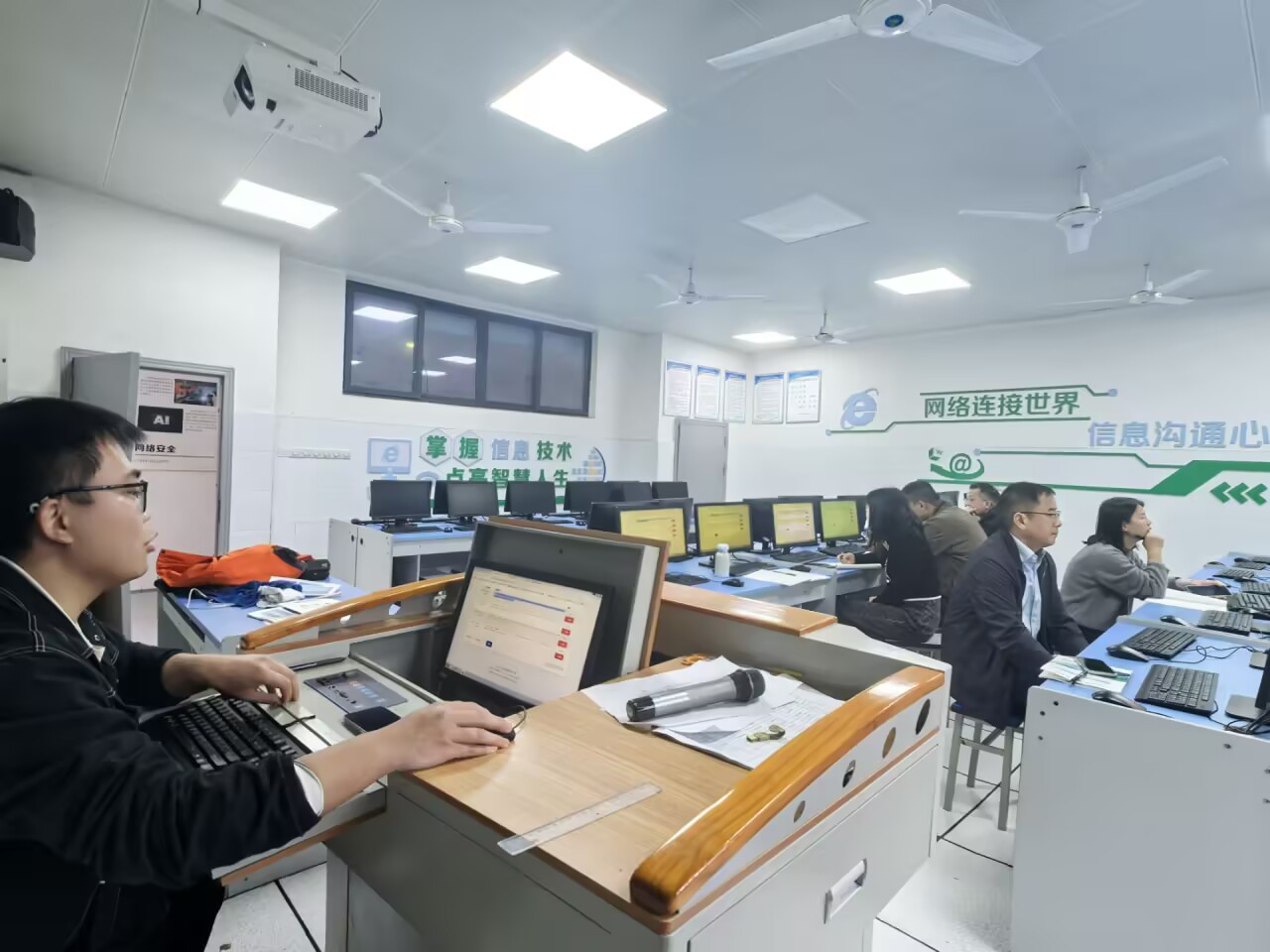 ccd814ac7fba8c2fdfcc6e727a844430_720.jpg ccd814ac7fba8c2fdfcc6e727a844430_720.jpg